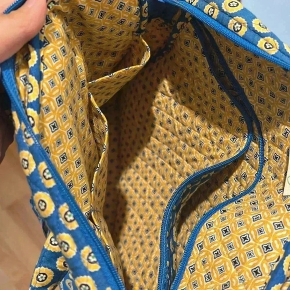Small/medium blue and yellow Vera Bradley tote - Picture 6 of 7